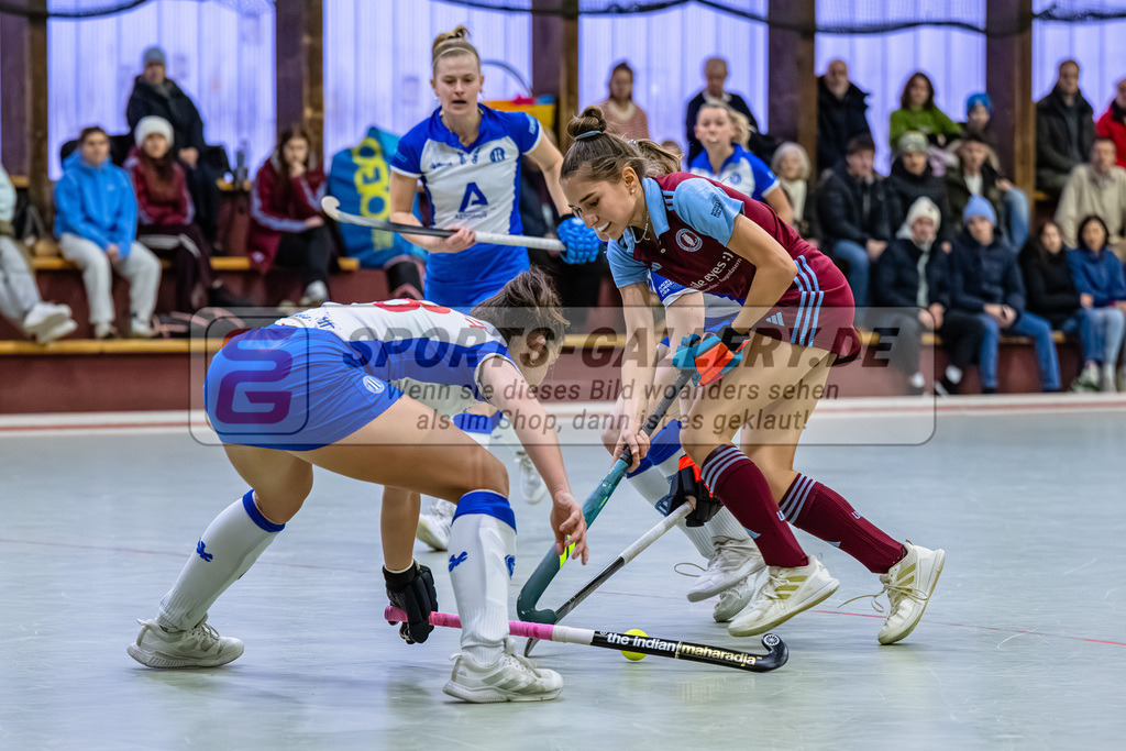 SM_20260110-DZ9_9494 | 1.Bundesliga Hallenhockey  (W) UHC - GTHGC / 7:4 (4:3)