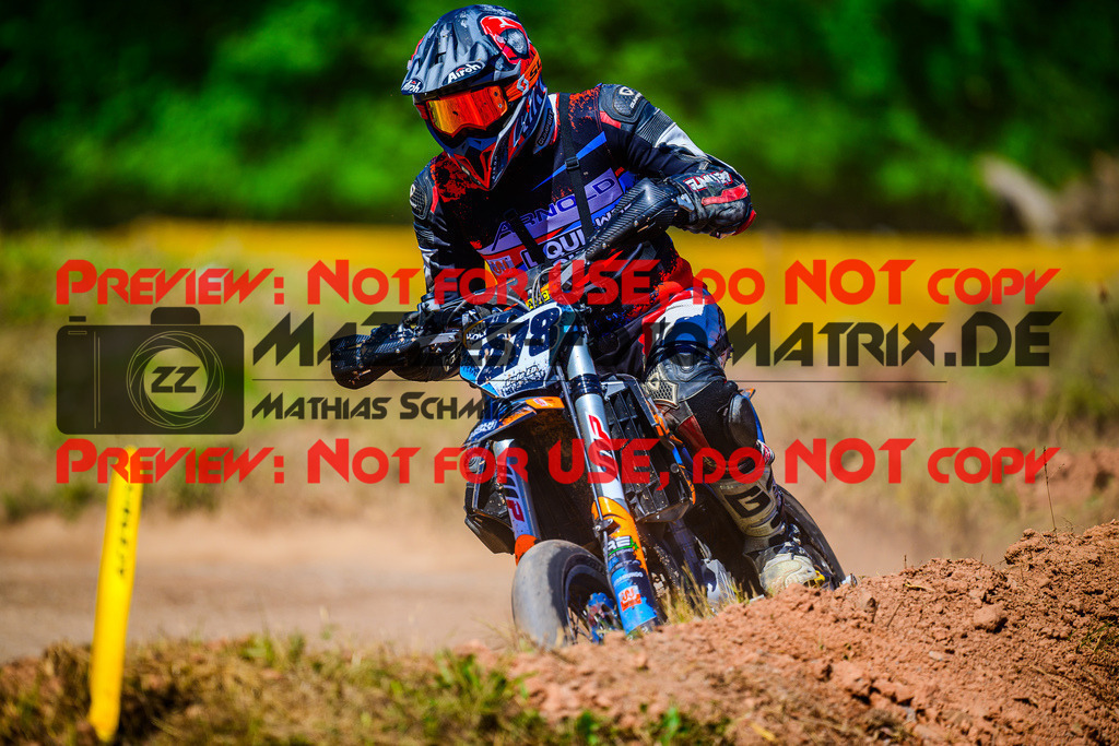 MaZZes_FotoMatrix_240816_6007705_9563 | S4