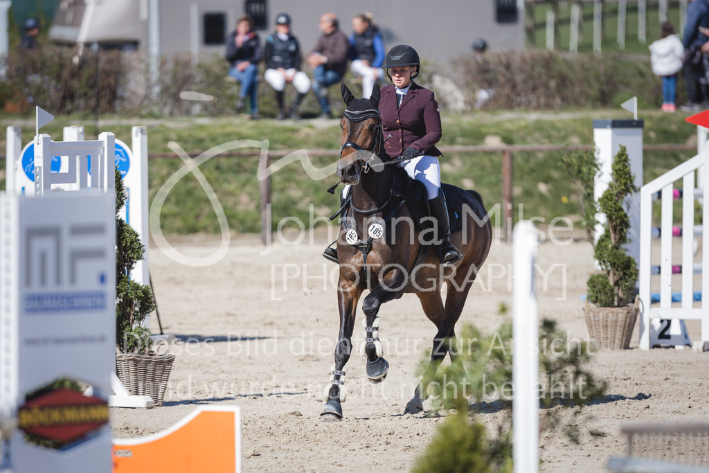 220416_4_L-Stil2-545 | Frühlingsfest der Pferde
Herford
16.April 2022
04/2 Stilspringprüfung Kl.L geschlossen 79-481 RLP