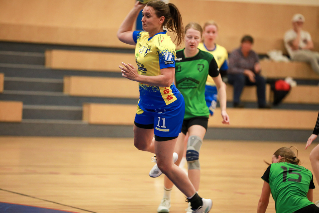 HcTvRhedeII_SvNeukirchen_150924_122 | Bildergalerie von Sport-Ereignissen aber auch von weiteren spannenden Dingen - nicht nur vom Niederrhein. In Anlehnung an den bekannten Spruch von Hanns Dieter Hüsch heißt das Motto: "Niederrhein ist überall".  - Realisiert mit Pictrs.com