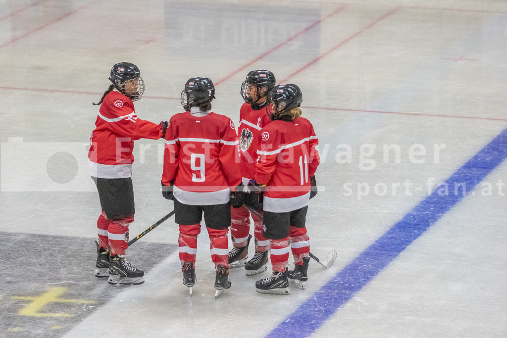 Dameneishockey | Dameneishockey, U18 Turnier am 31.08.2024 in Spittal (Eis-Sport-Arena - Sportzentrum Spittal), Austria, (Photo by Ernst Krawagner sport-fan.at) - Realisiert mit Pictrs.com