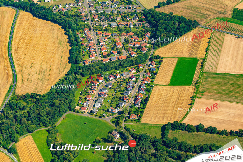 Bild der Stadt Malsfeld - Die Luftaufnahme wurde 2025 vom UL-Flugzeug heraus erstellt ( keine Drohne ) - Hochauflösende Luftaufnahme - für professionelle Ausdrucke geeignet. Die Geschenkidee !Hier alle&nbsp;Infos zur Lizenzierung der LuftaufnahmeWir fliegen auch dieses Jahr wieder in Ihre Region um Luftbilder zu erstellen.- Luftbild anfragen