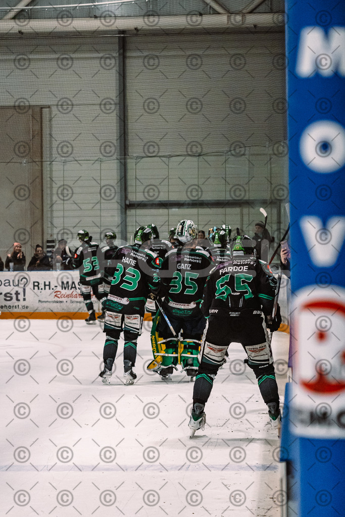 Alligators_vs_Erding_12_12_2025-220 | Höchstadt Alligators Fotogalerie: Eishockey-Action aus Franken. Professionelle Spielfotos, Portraits & Stadionbilder zum Download. Jetzt entdecken! - Realisiert mit Pictrs.com