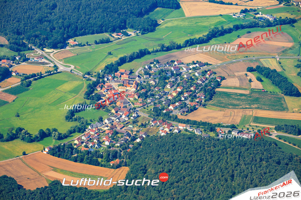 Die Luftaufnahme Waizendorf - Stegaurach wurde vom UL-Flugzeug (keine Drohne) aus fotografiert.Hohe Druck- Auflösung-die Geschenkidee!