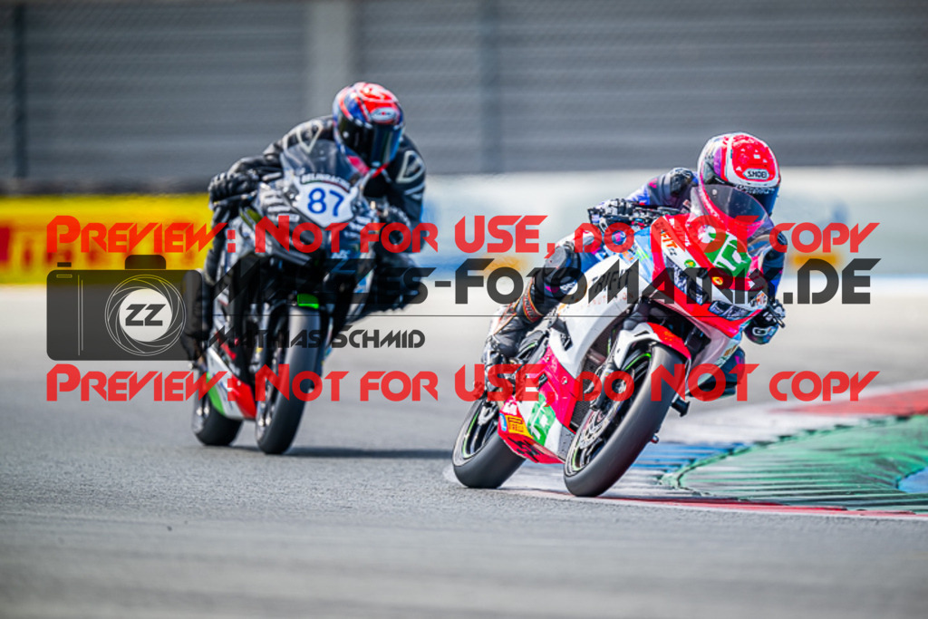 MaZZes_Fotomatrix_20230820_6007705_7094 | SSP300