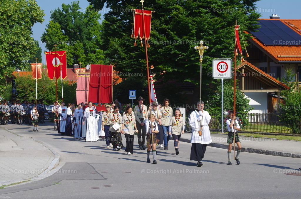 IMGP3104 | fotografiert von Axel PollmannLeonhardi Wallfahrt Benediktbeuern und Murnau, Fronleichnam, Fasching, Landschaft im Loisachtal und Benediktbeuern  - Realisiert mit Pictrs.com