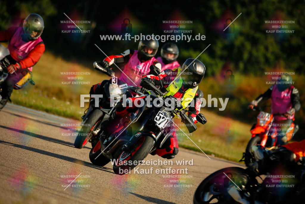 _MOT5679 | Hier findet Ihr Bilder von Touristenfahrten auf der Nürburgring Nordschleife oder von anderen Veranstaltungen die ich besucht habe. Viel Spass beim Durch Schauen 