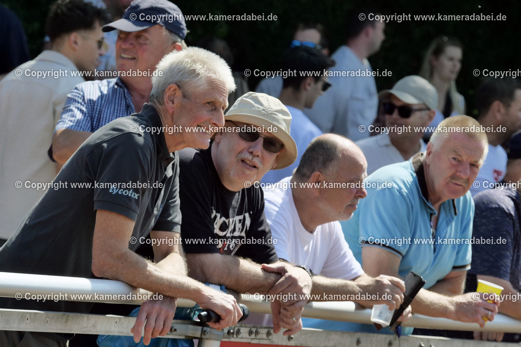Fußball : Voerder Stadtmeisterschaft am 01.08.2026 auf der Anlage des TV Voerde mit SV 08/29 Friedrichsfeld, SV Spellen und dem TV Voerde. Der STV Hünxe vervollständigt als 4. Mannschaft das Turnier. | Fußball : Voerder Stadtmeisterschaft am 01.08.2026 auf der Anlage des TV Voerde mit SV 08/29 Friedrichsfeld, SV Spellen und dem TV Voerde. Der STV Hünxe vervollständigt als 4. Mannschaft das Turnier. - Realisiert mit Pictrs.com