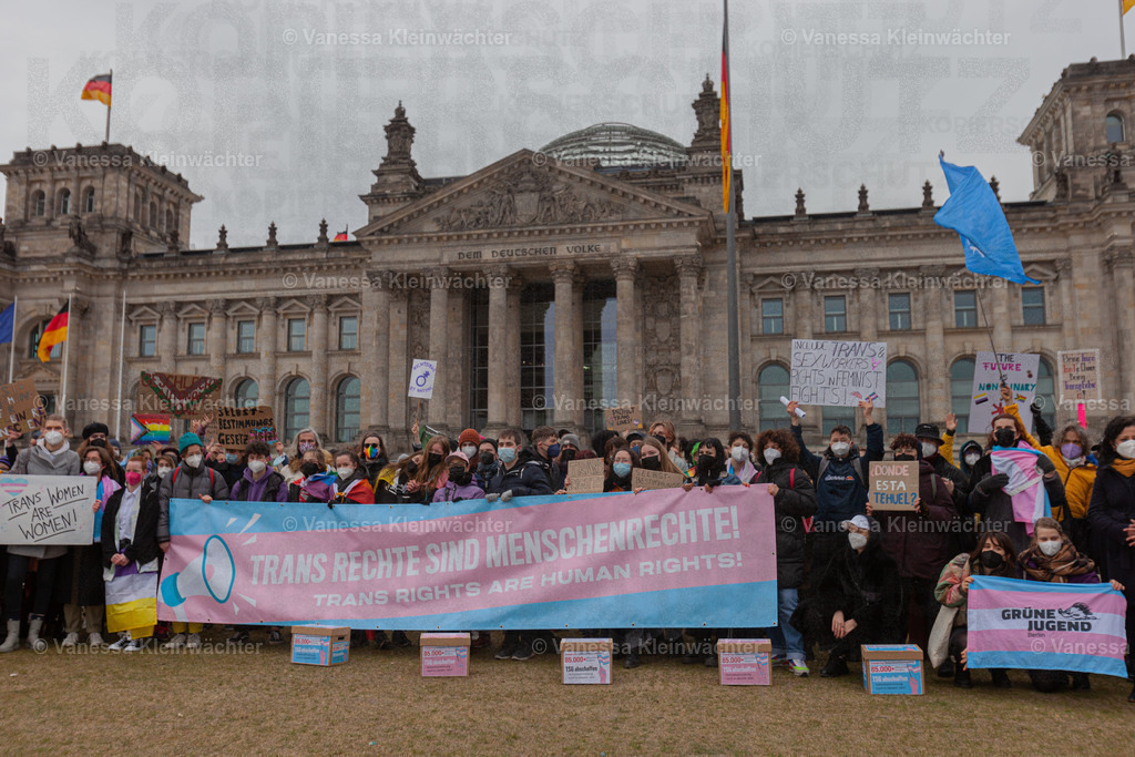  Trans Day Of Visibility Kundgebung 2022 in Berlin | Vanessa Kleinwächter - Realisiert mit Pictrs.com