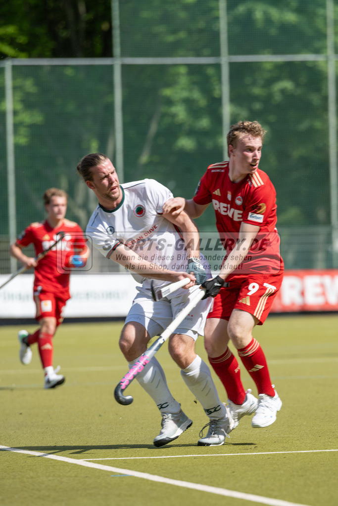 SFE_20240511_0109 | Köln, Deutschland, 11.05.2024:  in Aktion waehrend des Spiels der Feldhockey 1. Bundesliga Herren zwischen VF 2/2 Crefelder HTC - Rot Weiss Köln im KTHC Stadion Rot-Weiss Köln Tennis and Hockey Club am 11.05.2024 in Köln, Deutschland. (Foto von Stephan Fehrmann)

Köln, Germany, 11.05.2024:  in action during the game of Feldhockey 1. Bundesliga Herren between VF 2/2 Crefelder HTC - Rot Weiss Köln in KTHC Stadion Rot-Weiss Köln Tennis and Hockey Club at 11.05.2024 in Köln, Deutschland. (Foto from Stephan Fehrmann)