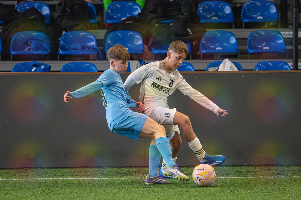 blr.pics-413 | Professionelle Fußball- und Sportfotografie. Spielbilder online ansehen und kaufen – Einzelbilder oder komplette Galerien in hoher Qualität. - Realisiert mit Pictrs.com
