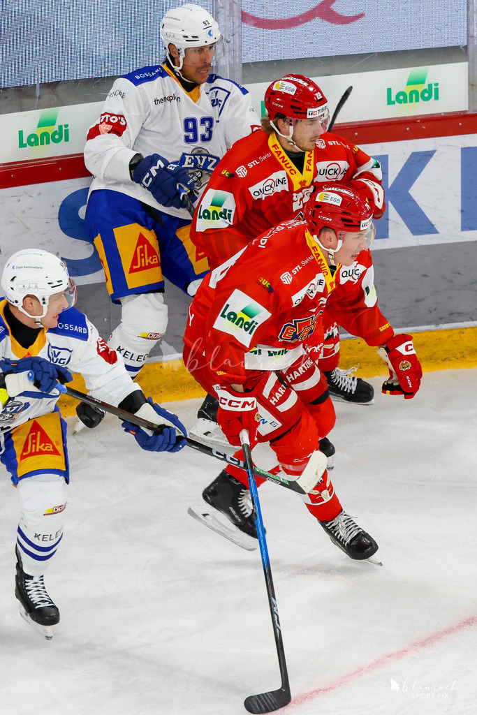 09302025_EHCB vs EVZ_wb-8606 | Sportbilder, Sportfotograf, Hochzeits- und Eventfotografin, Flugshows, Portraits und Tiershooting, Aviation, Downhill, Nationalleague, Swissleague, International