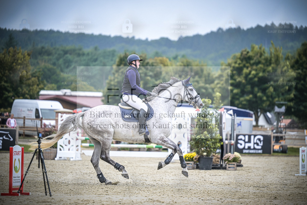 DOS_0169 | Entdecke hochwertige Reitturnierfotos von Foto Oger. Professionell, emotional und authentisch – jetzt Lieblingsmomente im Shop bestellen. - Realisiert mit Pictrs.com