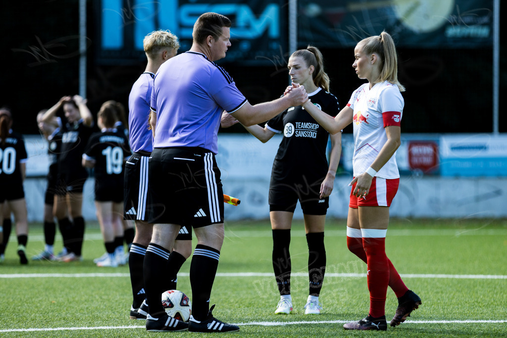 Frauen-Regionalliga Nordost | 3. Spieltag FSV Babelsberg 74 : RasenBallsport Leipzig II - Realisiert mit Pictrs.com