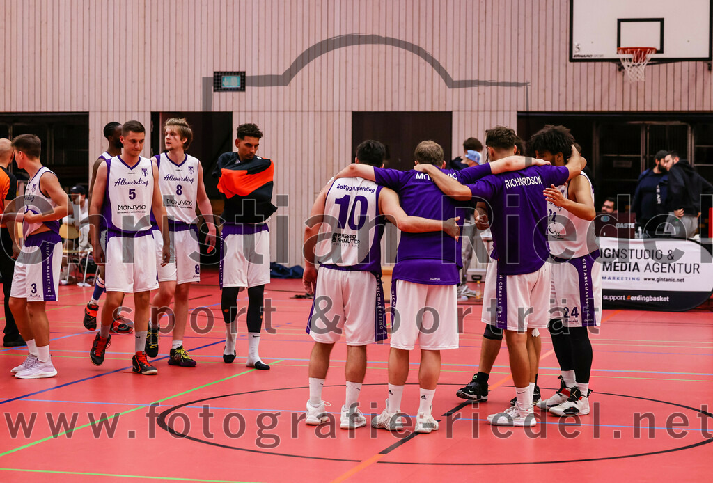 2022-05-29_112_SpVgg_Altenerding_gegen_Muenchen_Basket_2 | Erding, Deutschland, 29.05.2022:
Basketball, Bezirksliga 2021 / 2022, Herren Turnier der 2. der Aufstiegsrunden, SpVgg Altenerding gegen München Basket 2, Endergebnis: 

Foto: Christian Riedel / fotografie-riedel.net