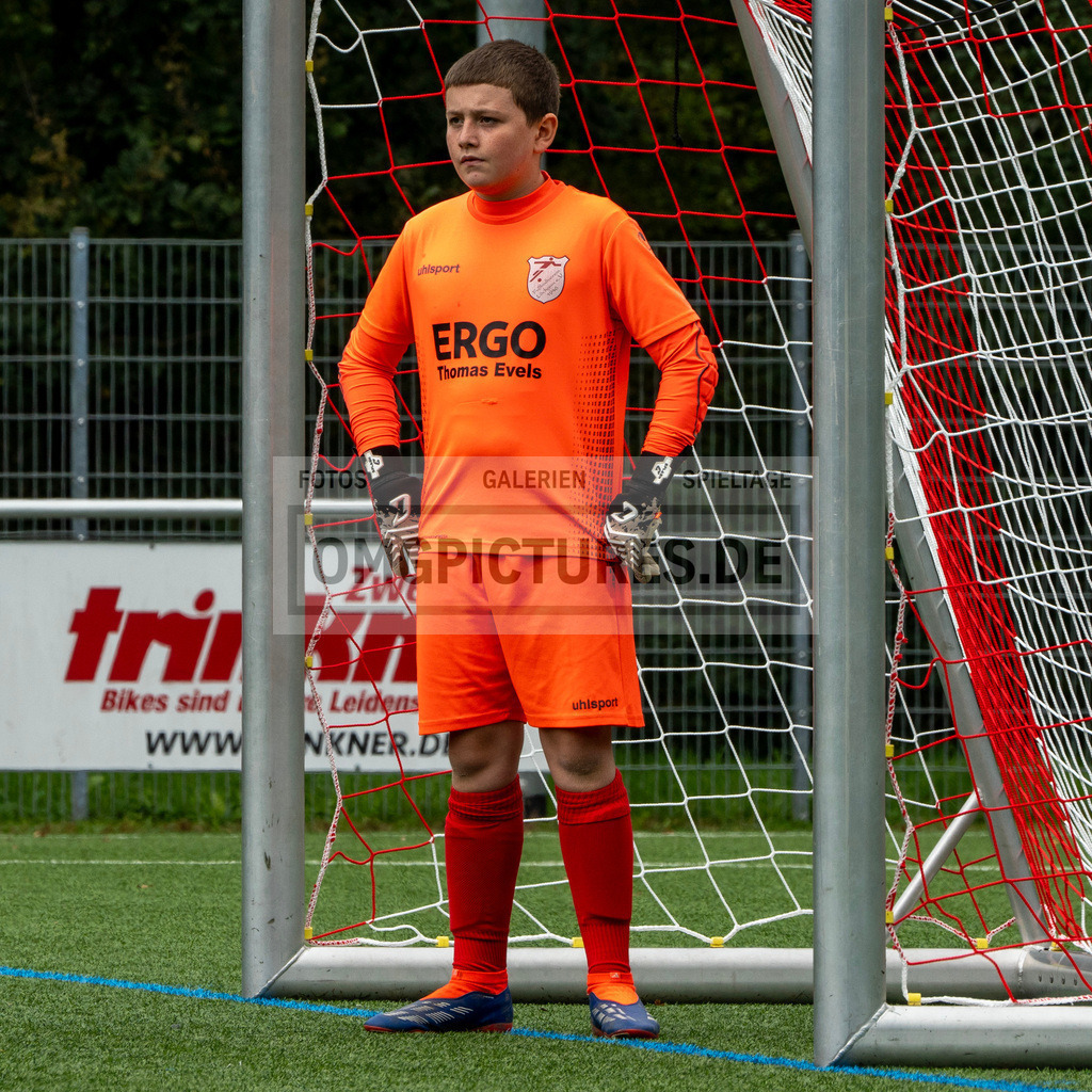 _DSC4802 | www.omgpictures.de, Sportfotograf, Verein, Fotograf, Baden Württemberg, Stuttgart, Heilbronn, omgpictures, Spieltag,  - Realisiert mit Pictrs.com