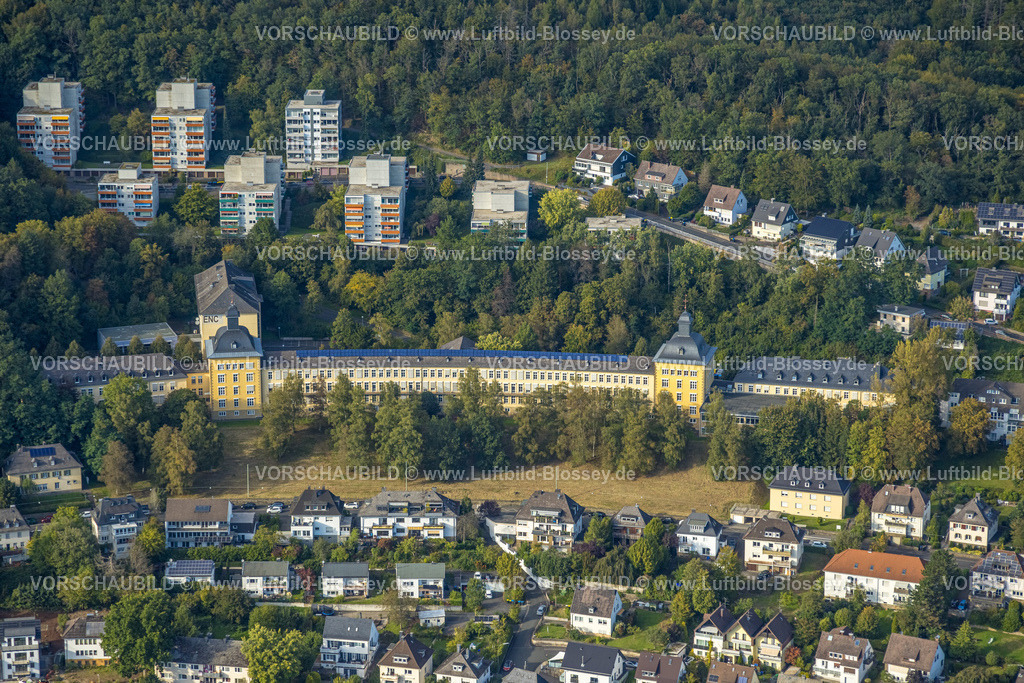 Siegen230912622 | Luftbild, Hochhaus Wohnsiedlung Friedrich-Ebert-Straße, Universität Siegen - Emmy-Noether-Campus (ENC), Siegen-Fischbacherberg, Siegen, Siegerland, Nordrhein-Westfalen, Deutschland
