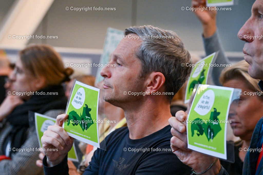 Linz_ Vorstellung Masterplan Digitaluni_ Univiertel_ 17.04.2024-20 | 17.04.2024, Johannes Kepler Universitaet Linz, AUT, Vorstellung Masterplan Digitaluni, Univiertel im Bild Besucher der Veranstaltung