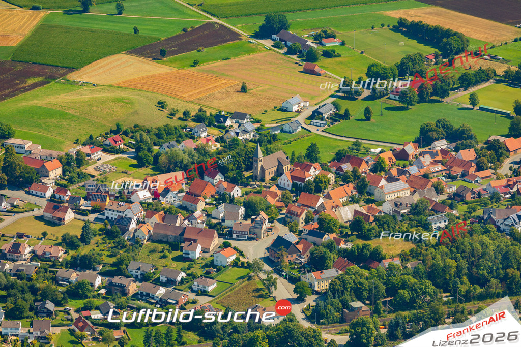 Bonenburg Warburg Bild- Das Luftbild wurde 2025 vom UL-Flugzeug heraus erstellt ( keine Drohne bzw. Drohnenaufnahme ) - Hochauflösende Luftaufnahme -Nicht vergleichbar mit Google Maps oder Satelittenbilder- Die Geschenkidee !Mit Lizenz und Bildrechte bestellbar - CC
