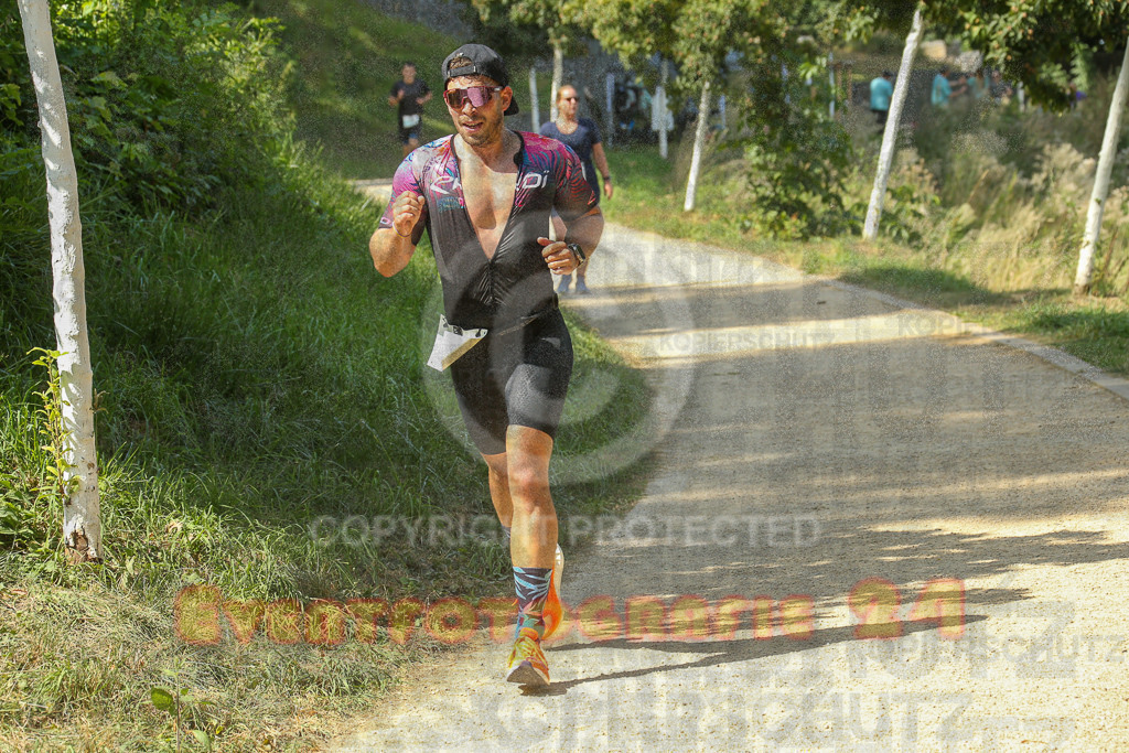 250824_1437_EX1_6902 | Sportfotografie im Rhein-Sieg Kreis, Köln, Bonn, NRW, Rheinland Pfalz, Hessen, etc. Unser Tätigkeitsfeld umfasst den Laufsport vom Volkslauf über den Marathon, Duathlon, Triathon bis zum Ultralauf wie Kölnpfad Ultra oder Schindertrail.