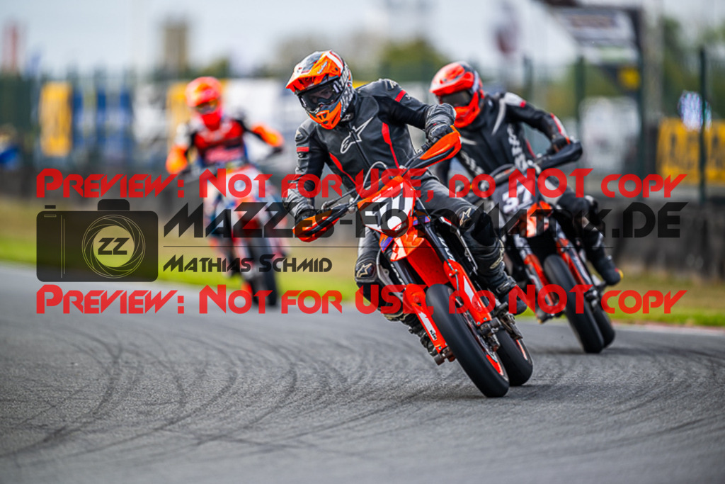 MaZZes_FotoMatrix_231001_4354 | S4