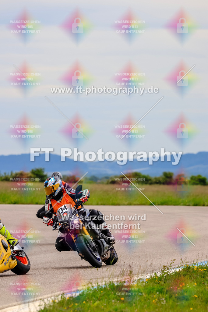 MotoTeam-2904 | Hier findet Ihr Bilder von Touristenfahrten auf der Nürburgring Nordschleife oder von anderen Veranstaltungen die ich besucht habe. Viel Spass beim Durch Schauen 