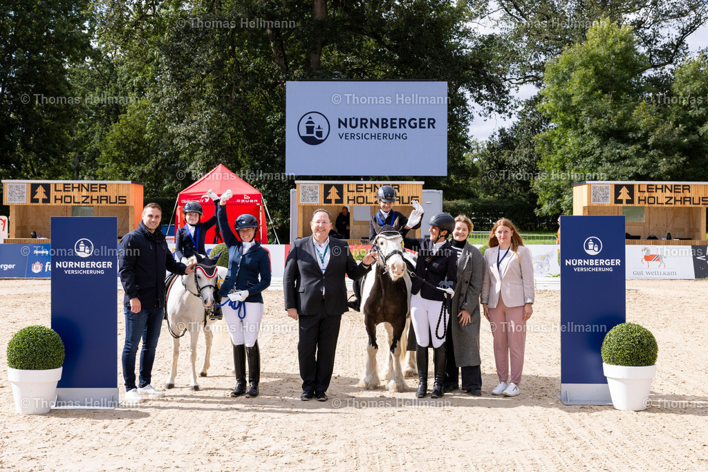 TH_526 Idyllic Seraphina_ Miria Mehler_ 536-The One and Only-Hannah Roth_21873 | CHI Donaueschingen 2024 am 15.09.24 in Donaueschingen, 526 Idyllic Seraphina, Miria Mehler, 536The One and OnlyHannah Roth