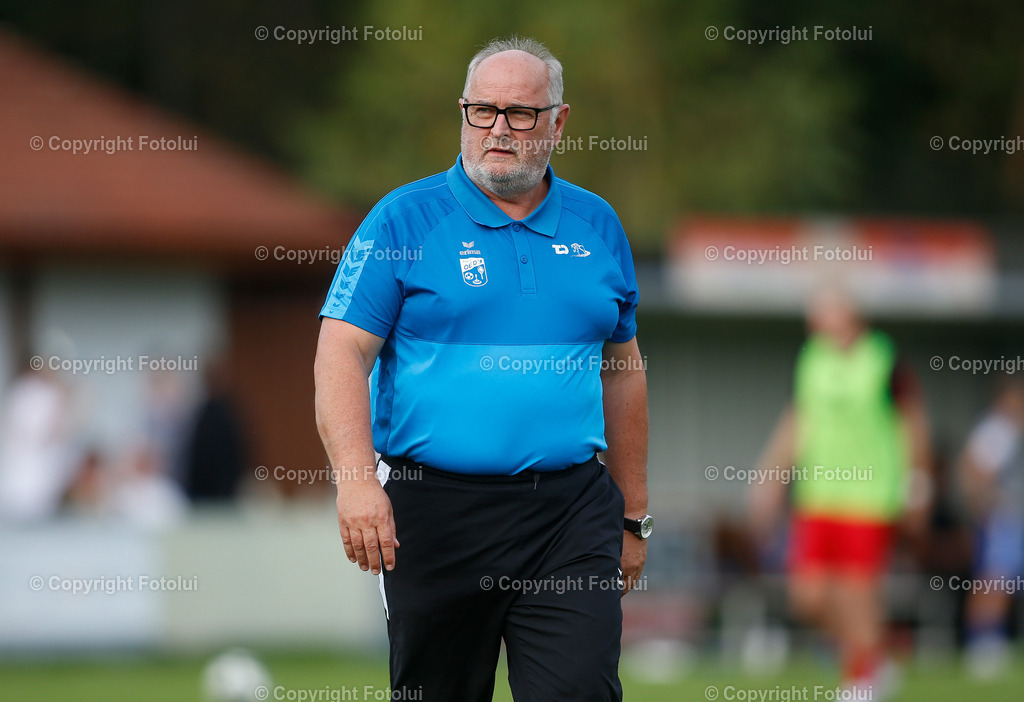 A_LUI_130925_40 | SPORT FUSSBALL LT1 OOE LIGA ASKOE OEDT 1B-UNION EDELWEIß LINZ 13.09.2025 IM BILD: TRAINER HERBERT PANHOLZER (OEDT1B) UND (EDLWEIßLINZ) FOTO:FOTOLUI