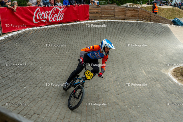 BayBMX2026-05102 | Fotogalerie von Thomas Dettweiler mit Eventbildern und lizenzfreien Fotos. Perfekt als Wandbild, für Büro, Website oder private Nutzung. - Realisiert mit Pictrs.com