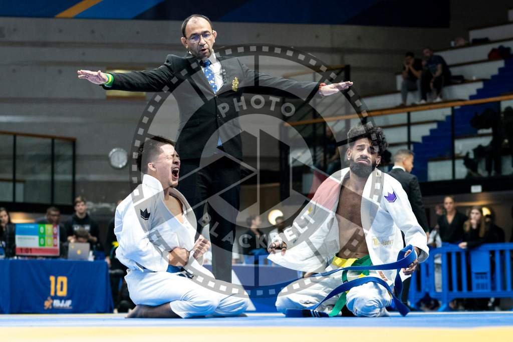 20240121PBB7338 | Fighters compete during the second day of the IBJJF European Championship in Paris, France, on January 21, 2024.
