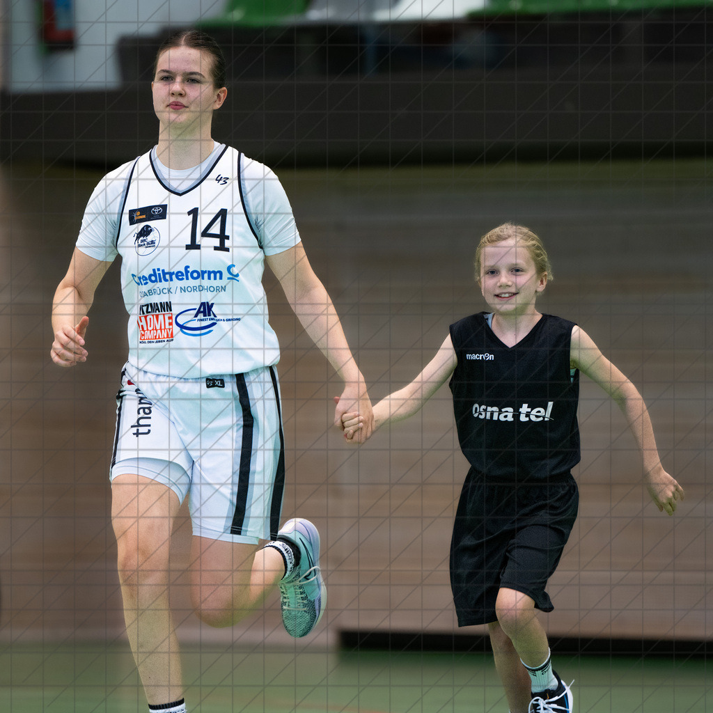 2. DBBL Nord 24/25 | 20.10.2024 | BBC OS vs. Eimsbütteler TV | 2. DBBL Nord 24/25 | 20.10.2024 | BBC OS vs. Eimsbütteler TV - - - - - CREDIT, www.bullenfotos.de, Martin König, Hörner Weg 40, D-49078 Osnabrück, +4917663732967, Nutzung und Weitergabe nur zu den vereinbarten Zwecken. Presseanfragen an Urheber. Alle Rechte beim Urheber. - - - - - - Realisiert mit Pictrs.com