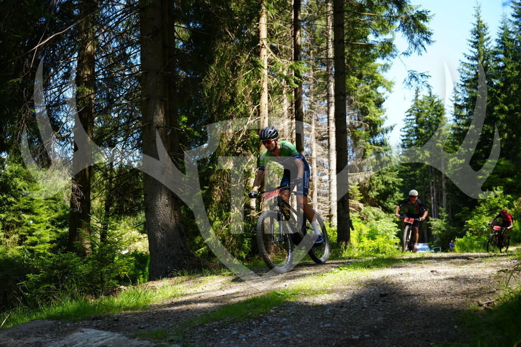 FC101589 | Fotogalerie der Treibjagd im Dunkelwald - Dein MTB Etappenrennen im Erzgebirge - Realisiert mit Pictrs.com