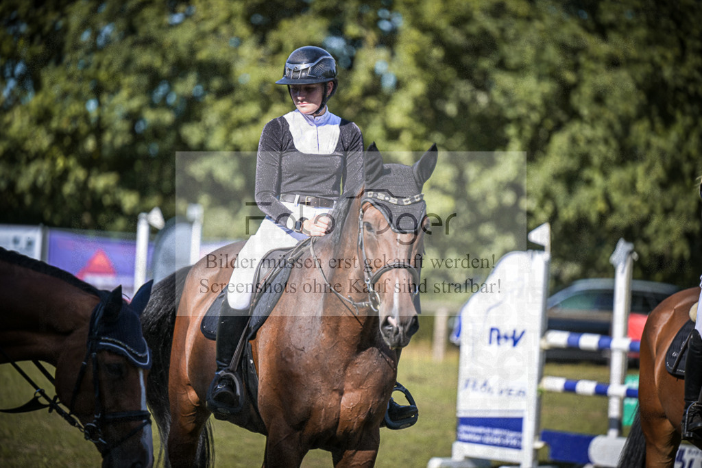 DOS_0046 | Entdecke hochwertige Reitturnierfotos von Foto Oger. Professionell, emotional und authentisch – jetzt Lieblingsmomente im Shop bestellen.Deutschlandweite Turnierfotografie. - Realisiert mit Pictrs.com