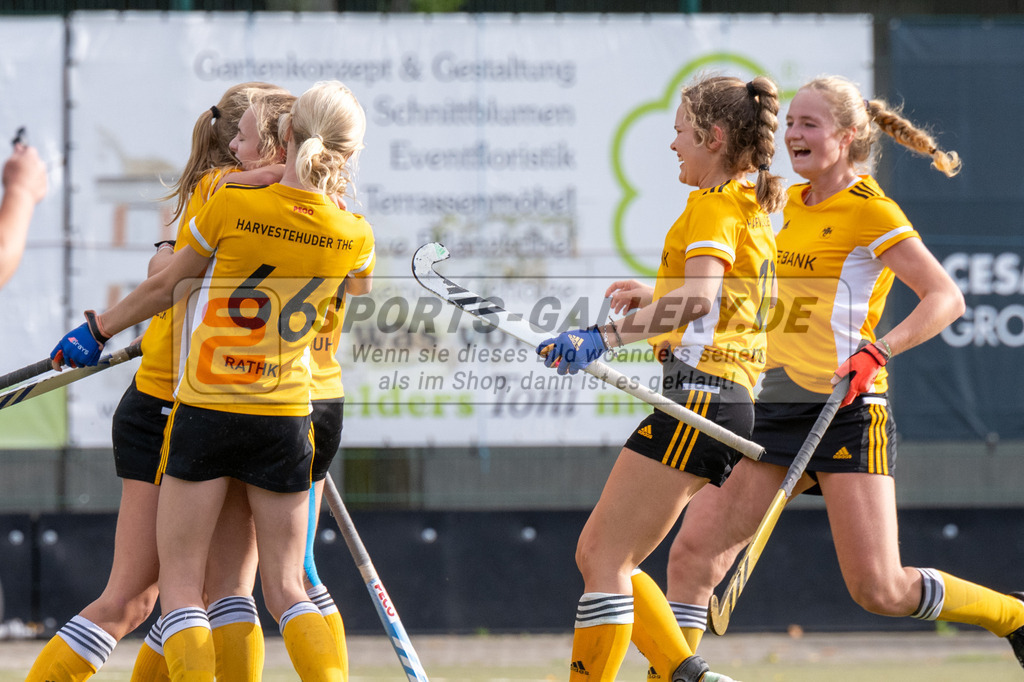SFE_20231021_0189 | Deutsche Meisterschaft Weibliche U16 Halbfinale Düsseldorfer HC - Harvestehuder THC am 21.10.2023 in Köln (Düsseldorfer Hockeyclub 1905 e.V.), Photo: Stephan Fehrmann 2023 (Sports-Gallery)