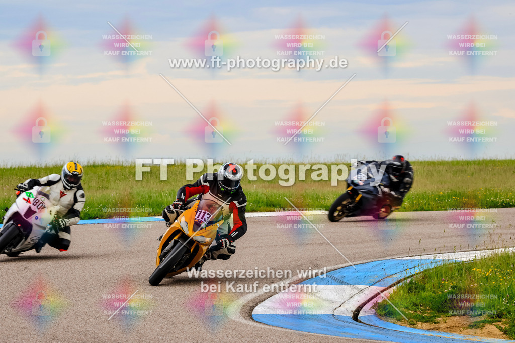 MotoTeam-2025 | Hier findet Ihr Bilder von Touristenfahrten auf der Nürburgring Nordschleife oder von anderen Veranstaltungen die ich besucht habe. Viel Spass beim Durch Schauen 