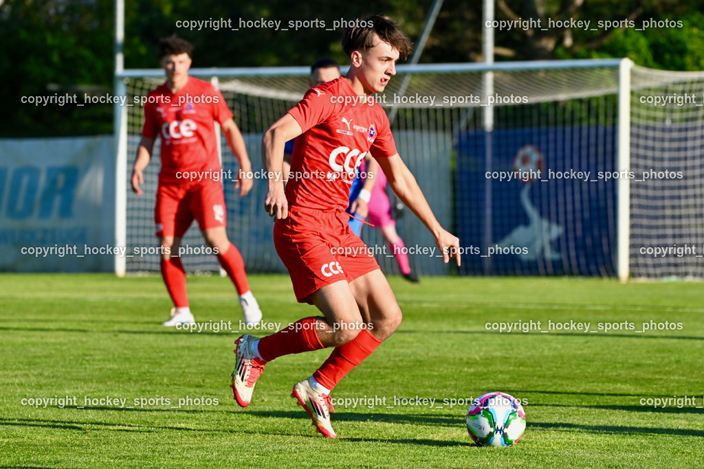 SAK vs. SC ST. Veit | #6 Julian Hufnagl SC St.Veit, SAK vs. SC ST. Veit, SAK vs. SC ST. Veit am 30.04.2025 in Klagenfurt (Sportpark Welzenegg), Austria, (Photo by Bernd Stefan)