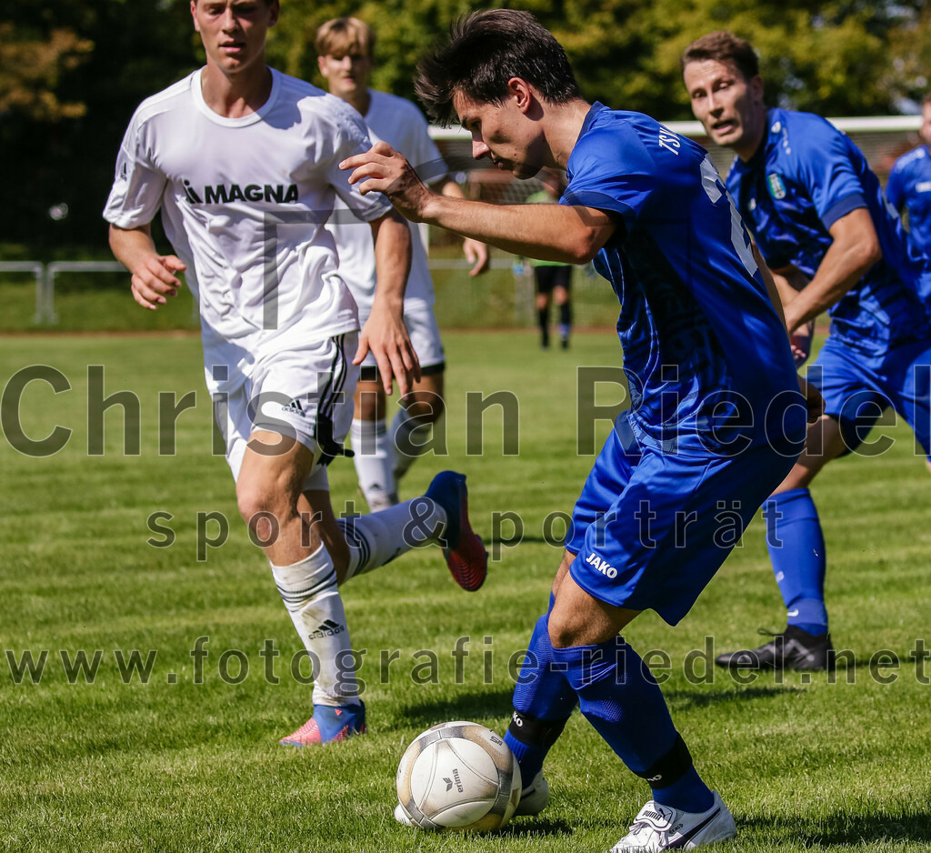2023-09-02_031_SG_Markt_Schwaben_gegen_TSV_Hohenbrunn | Markt Schwaben, Deutschland, 02.09.2023:
Fußball, Kreisklasse 2023 / 2024, 3. Spieltag, (SG) Markt Schwaben gegen TSV Hohenbrunn, Endergebnis: 2:0

Markus Jahn (TSV Hohenbrunn, #25)

Foto: Christian Riedel / fotografie-riedel.net