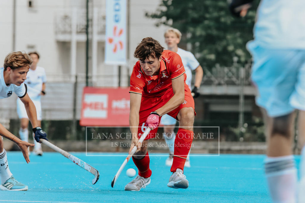 U18_EM_BOYS_HF1_GER-BEL_18.07.25_Lille (128 von 900) | lanaschraderfotografie - Realisiert mit Pictrs.com