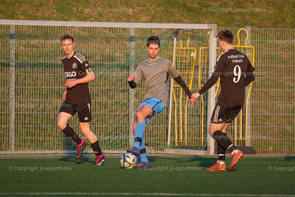 BQ3I5699 | 05.04.2023; Kreisliga C2 Dillenburg; Kunstrasenplatz Haigerseelbach; SSV Haigerseelbach 2 - FC Schwarz-Weiß Erdbach; Ergebnis: 0:5 (0:3)