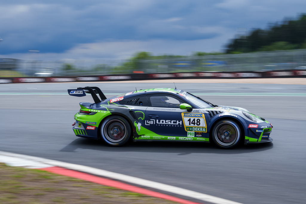 22.06.2024: ADAC Nürburgring Langstrecken-Serie (NLS), Rennen 3 Bild: #148 BLACK FALCON Team 48 LOSCH Streckenabschnitt Castrol-S Nürburgring GP Strecke | 22.06.2024: ADAC Nürburgring Langstrecken-Serie (NLS), Rennen 3 Bild: #148 BLACK FALCON Team 48 LOSCH Streckenabschnitt Castrol-S Nürburgring GP Strecke - Realisiert mit Pictrs.com