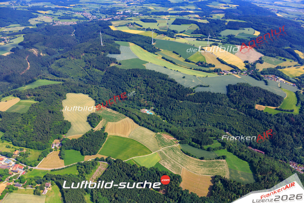 Die Luftaufnahme der Stadt Wirsberg wurde 2017 vom Flugzeug heraus erstellt ( keine Drohne )- hohe Auflösung für beste Qualität