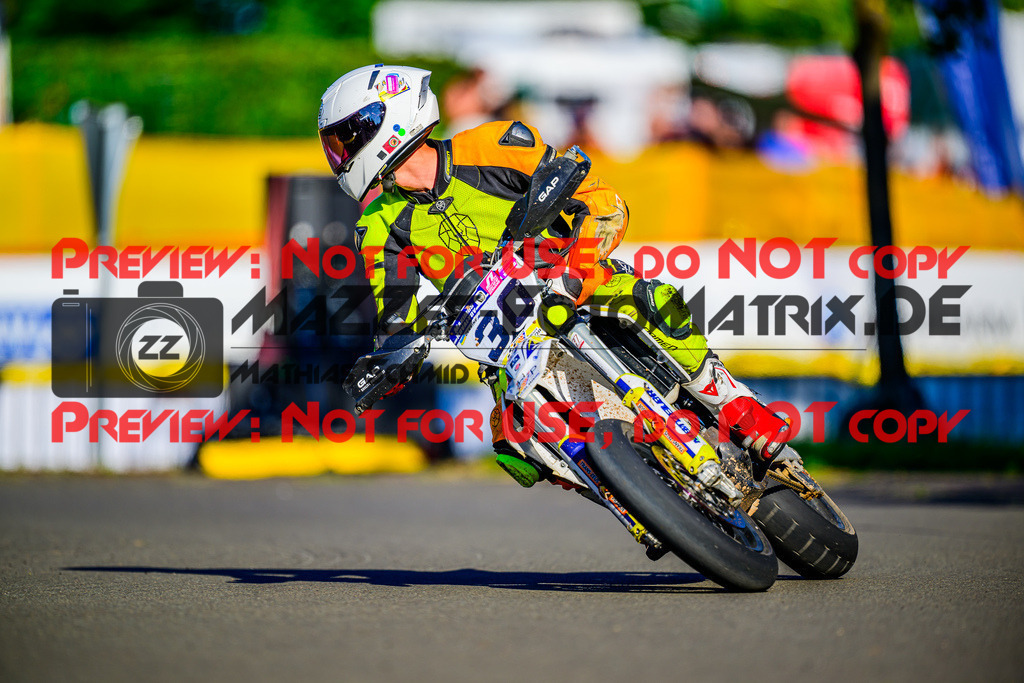 MaZZes_FotoMatrix_240816_6007705_2-103 | S1