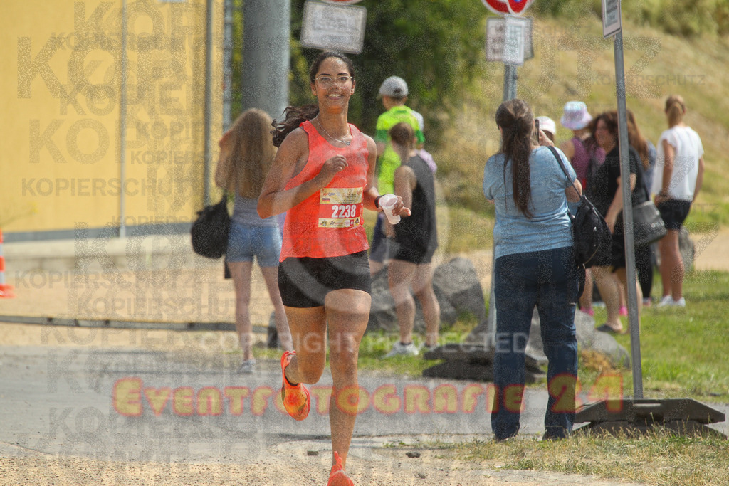 250614_1120_EV4_8823 | Sportfotografie im Rhein-Sieg Kreis, Köln, Bonn, NRW, Rheinland Pfalz, Hessen, etc. Unser Tätigkeitsfeld umfasst den Laufsport vom Volkslauf über den Marathon, Duathlon, Triathon bis zum Ultralauf wie Kölnpfad Ultra oder Schindertrail.