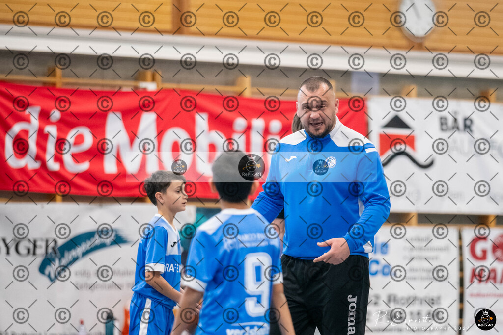 20241201_FCR-Hallenturnier-Ea_RAW-2_008 | Sport und Naturfotografie von Roberto Esposito zeigt echte Momente Bewegung und die Schönheit der Natur. Ausdrucksstarke Bilder schaffen Emotionen.