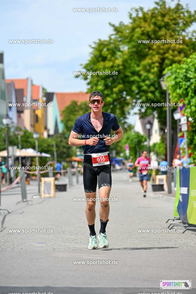 SZI_9316 | Stadttriathlon Erding 2025. #yourpictrs #sportshot_your_pictrs @Sportshotphotography #stadttriathlonerding Copyright: www.sportshot.de