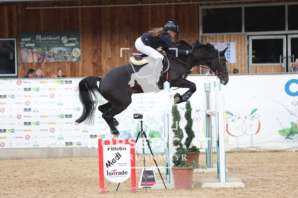 0P6A7629 | Willkommen bei Brunnmayr - Design & Fotografie – Ihrem Spezialisten für Reitturniere und Pferdeveranstaltungen in Oberösterreich, Salzburg und Bayern! Seit über 17 Jahren sind wir leidenschaftlich dabei.