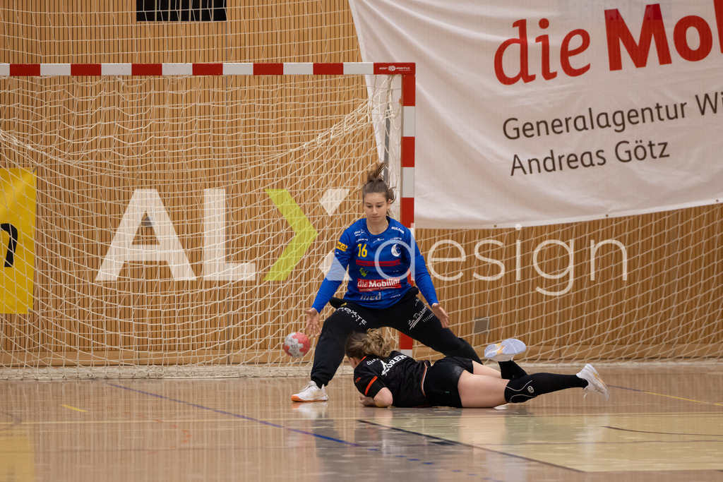 Handball I Frauen I Saison 2025-2026 I Handball Swiss Premium League 1 | Women I Round 5 I  Yellow Winterthur - GC Amicitia Zürich I 15.03.2026 | 16 Micaela Stüdemann von Ehrenstein (CH) (Yellow Winterthur) – Torhüterin  //  5 Leonie Aellen (CH) (GC Amicitia Zürich) – Kreisläuferin - Realisiert mit Pictrs.com