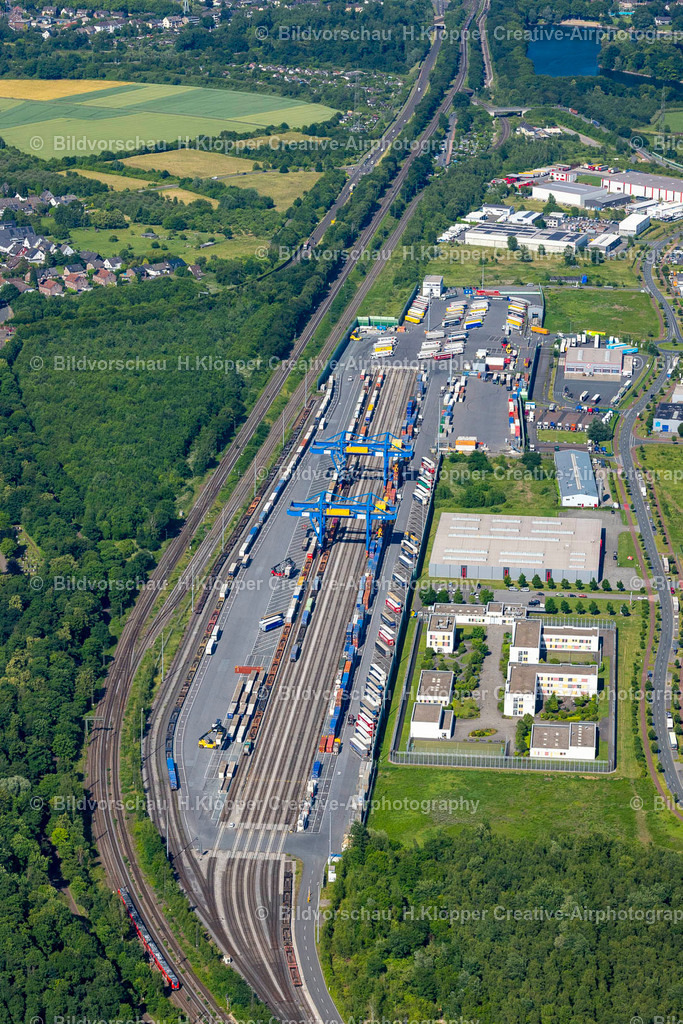 Luftbild Duisburg-4382 | Luftbild Container- Terminal " Samskip Multimodal Rail Terminal " im logport in Duisburg im Bundesland Nordrhein-Westfalen, Deutschland - Realisiert mit Pictrs.com