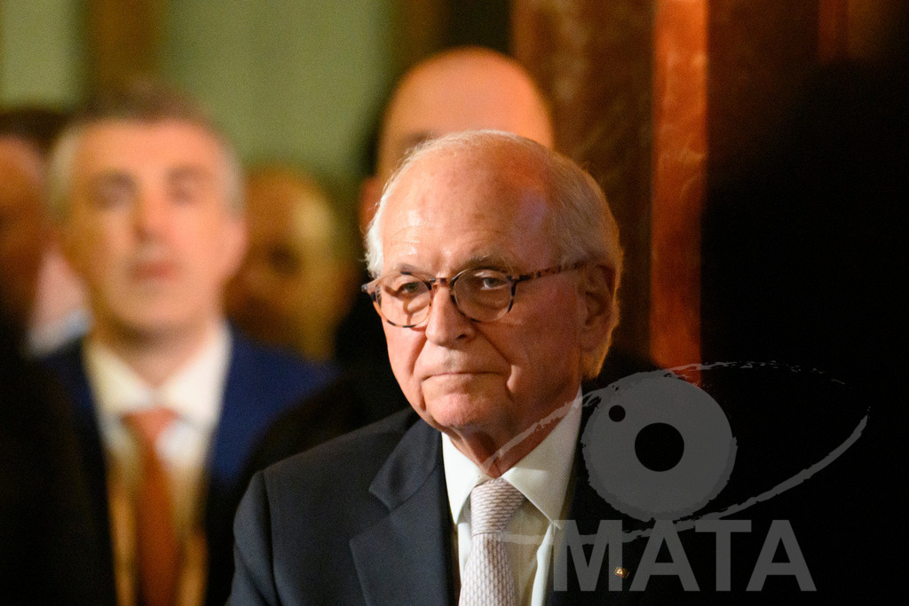 _DWA0604 | Diplomat Wolfgang Ischinger, Vorsitzender der Münchner Sicherheitskonferenz, in der Münchner Residenz bei der Verleihung des Ewald-von-Kleist-Preises. Der diesjährige Ewald-von-Kleist-Preis wird am Rande der Münchner Sicherheitskonferenz 2026 an das ukrainische Volk vergeben. München, 14.02.2026 Bayern Deutschland - Realisiert mit Pictrs.com