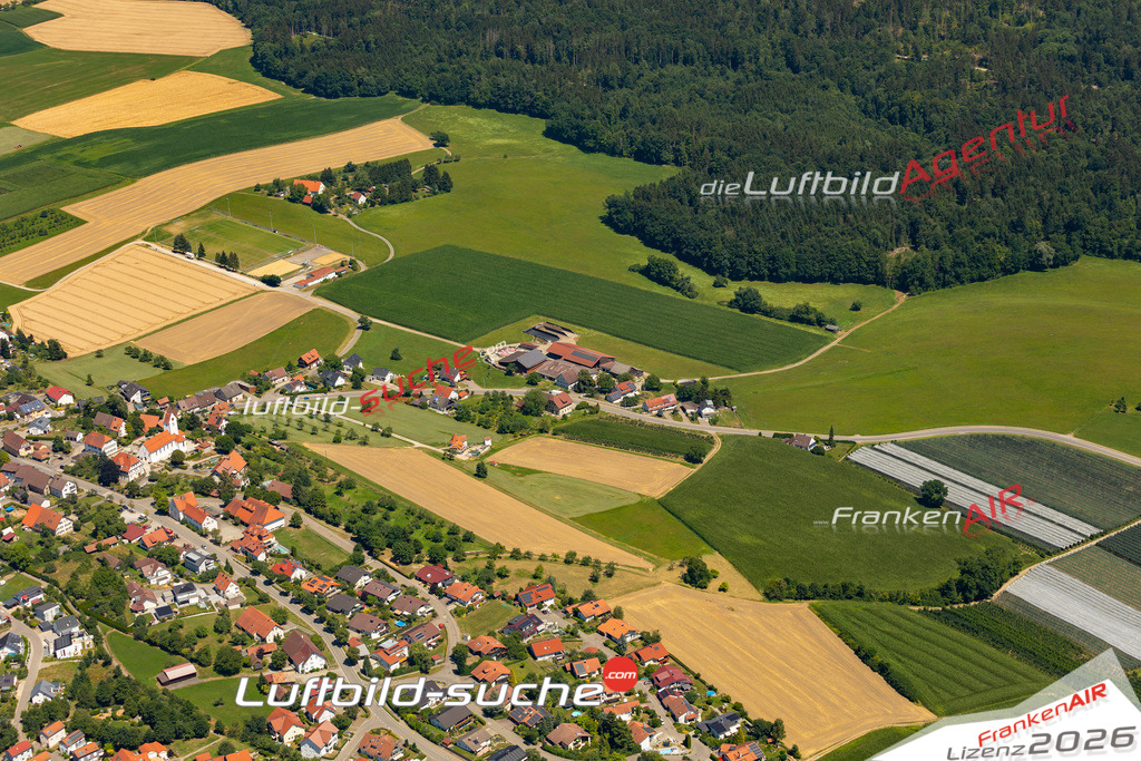 Aktuelles Luftbild von Niedersweiler Wolpertswende - Die Luftaufnahme wurde 2022 mittels UL-Flugzeug erstellt ( keine Drohne ) - hochauflösende Kamera-Systeme von  Canon -Beste Qualität - Für grossformatige Ausdrucke geeignet. Die Geschenkidee !